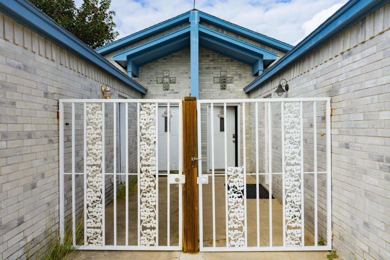 Ground Floor Duplex With Bbq - Blue Siren House Apartment South Padre Island Exterior photo