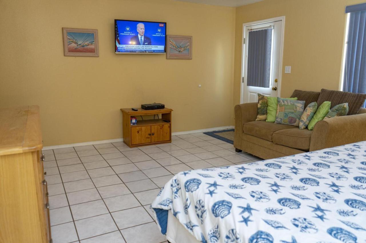 Ground Floor Duplex With Bbq - Blue Siren House Apartment South Padre Island Exterior photo