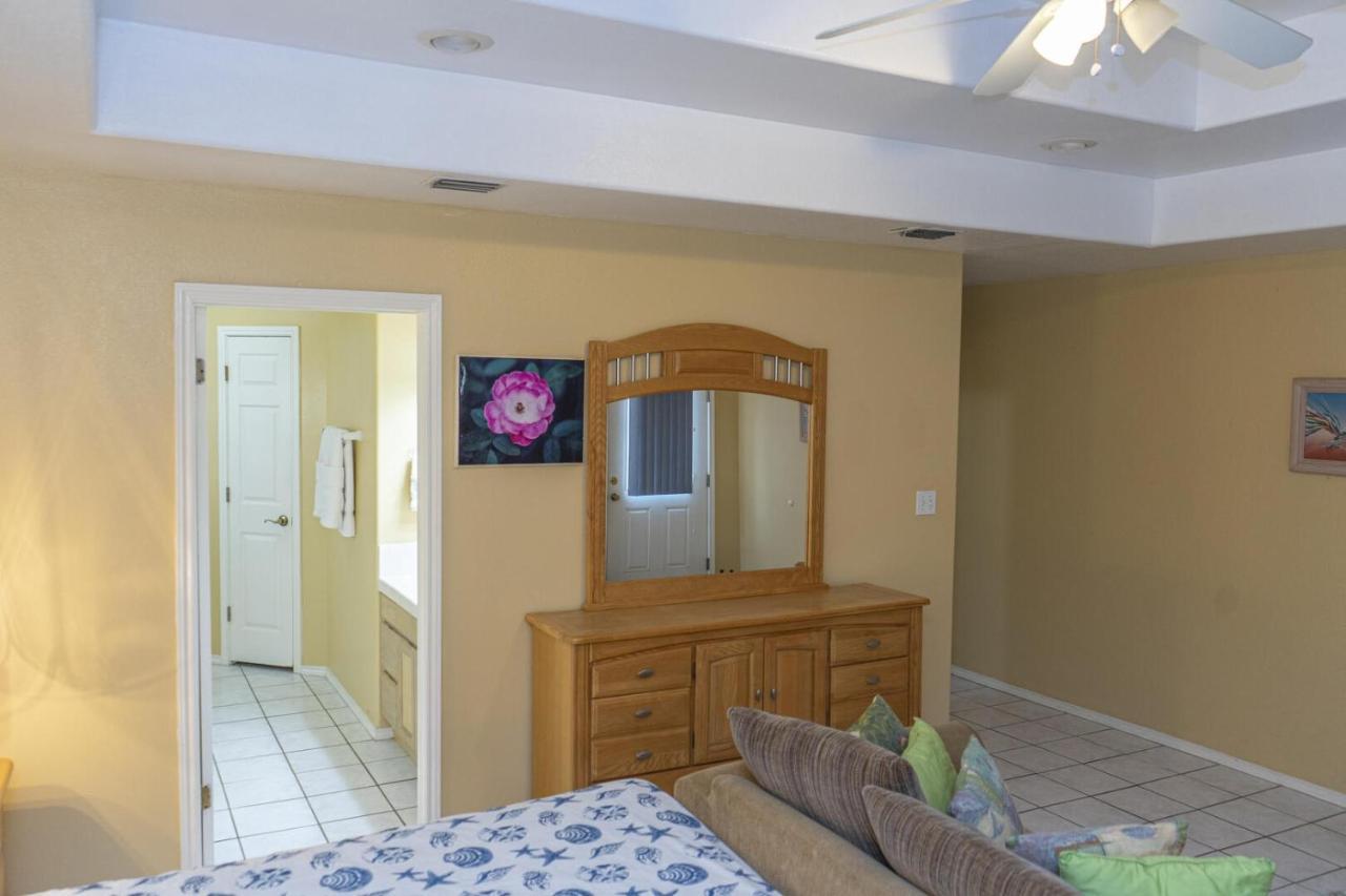 Ground Floor Duplex With Bbq - Blue Siren House Apartment South Padre Island Exterior photo